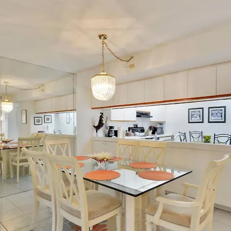 Atlantic Paradise By Avantstay Great Location W Balcony Outdoor Dining Shared Pool Hot Tub Key West Exterior photo